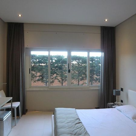 B&Beach Cagliari Guest House Extérieur photo