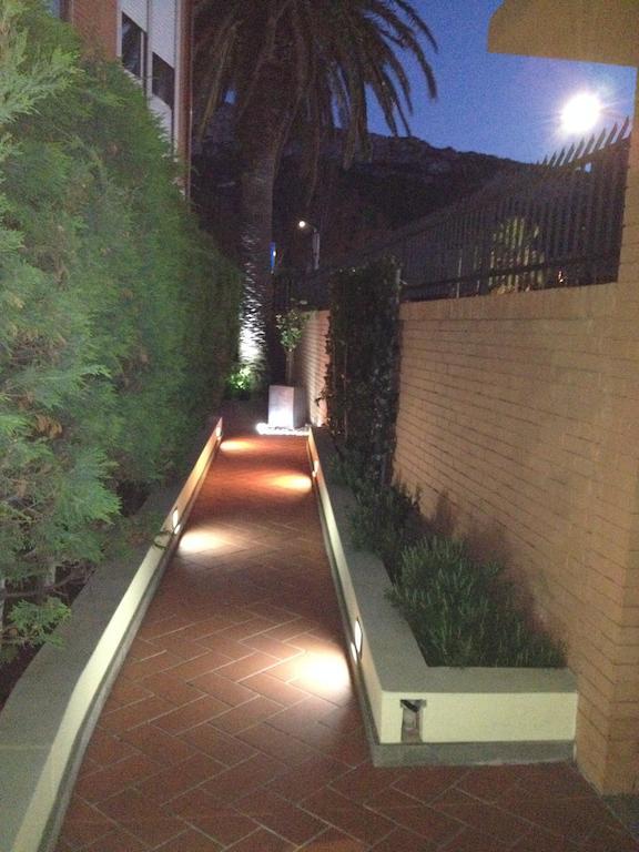 B&Beach Cagliari Guest House Extérieur photo
