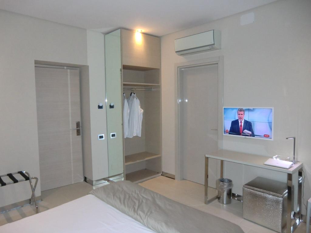 B&Beach Cagliari Guest House Chambre photo