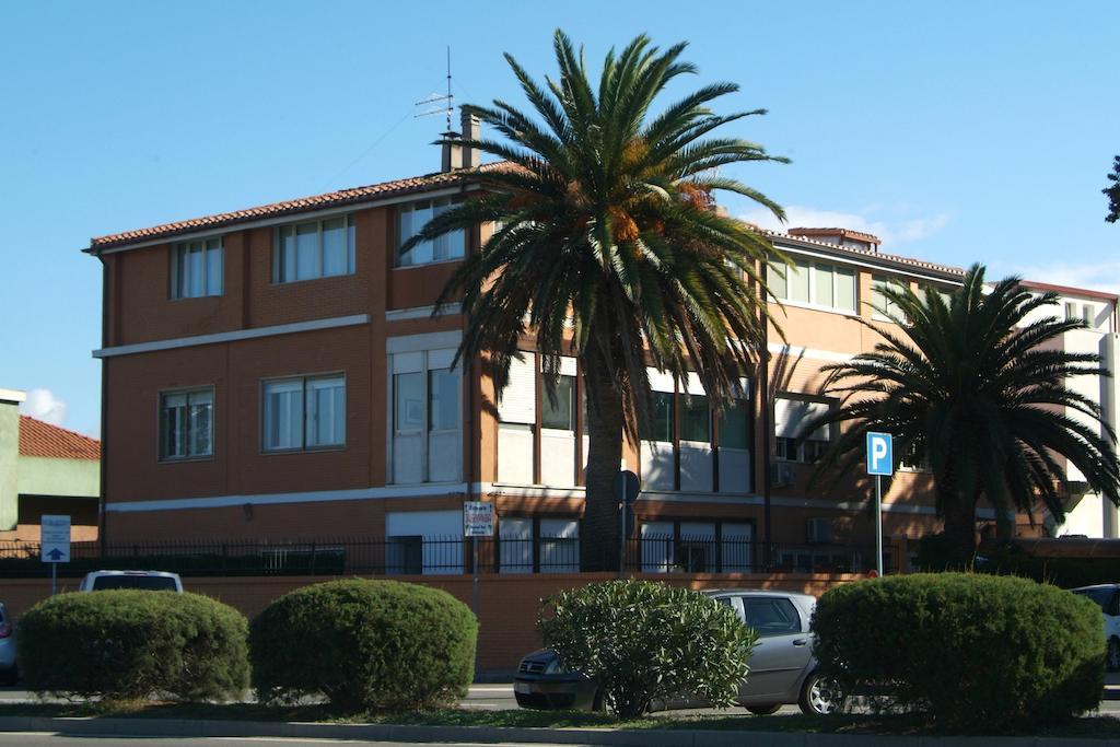 B&Beach Cagliari Guest House Extérieur photo