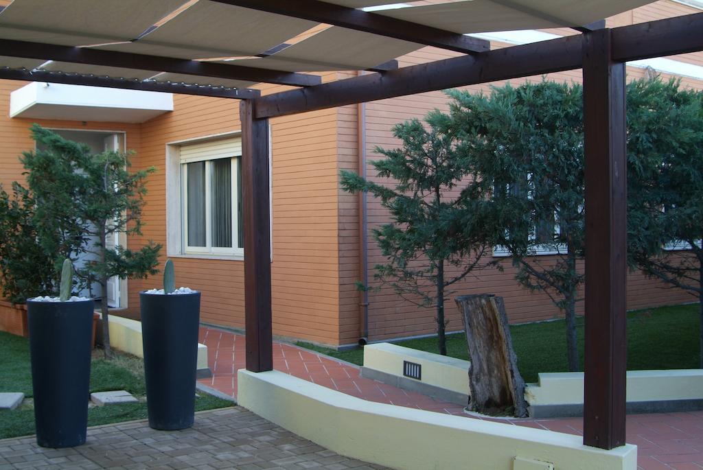 B&Beach Cagliari Guest House Extérieur photo