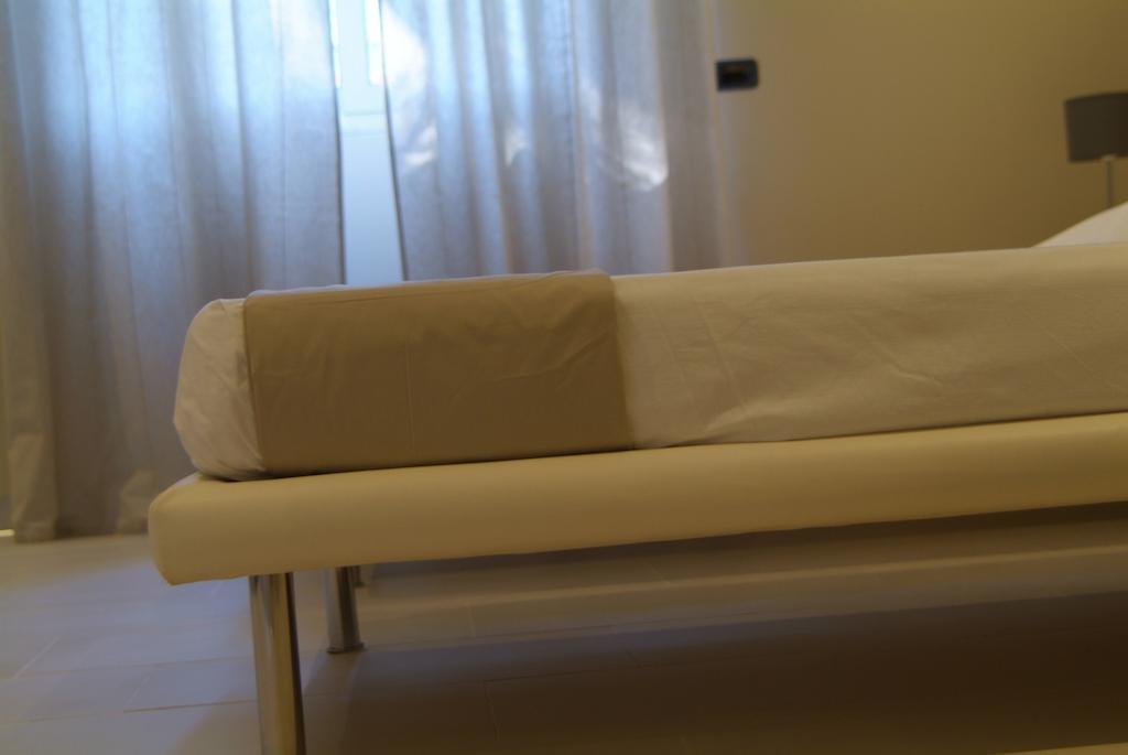 B&Beach Cagliari Guest House Chambre photo