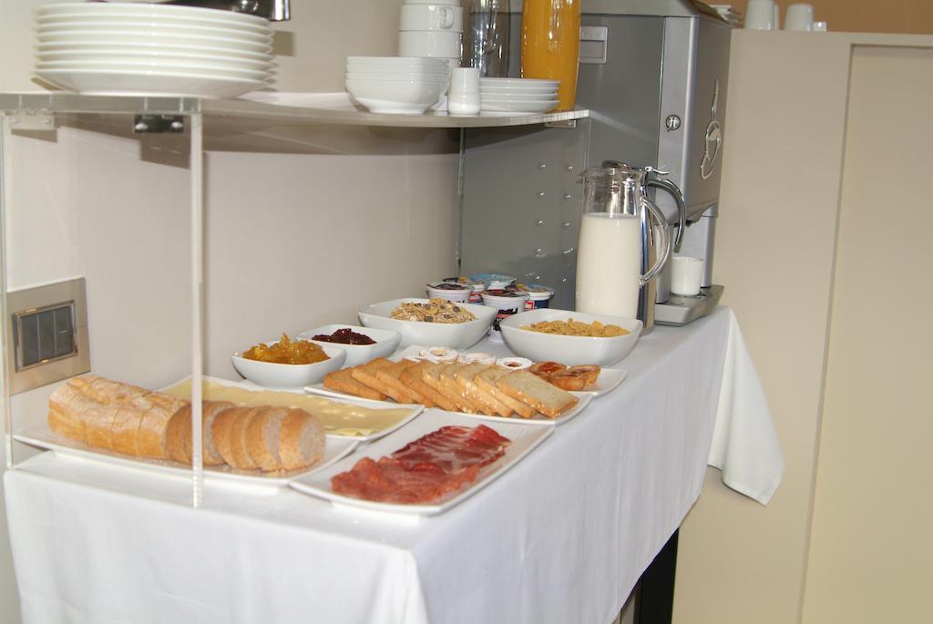 B&Beach Cagliari Guest House Extérieur photo